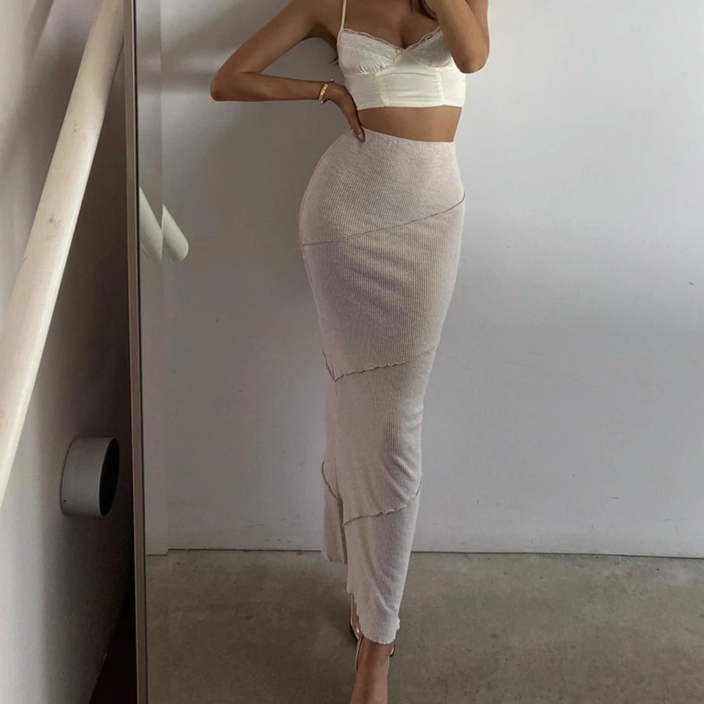 NWOT OSCAR MAXI SKIRT BEIGE Princess Polly